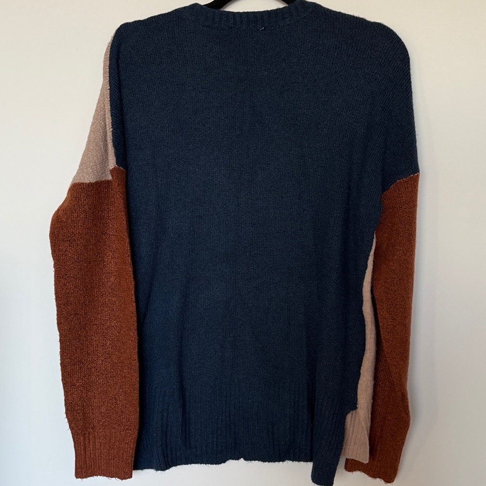Colorblock Sweater - Picture 3 of 3
